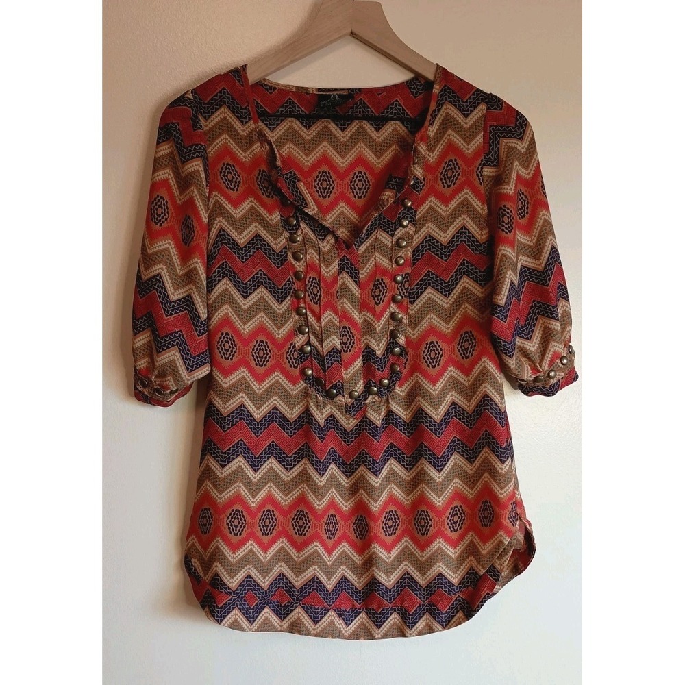 Angie Boho Geometric Blouse Small Western Print Split Sleeve Stud Detail Artsy